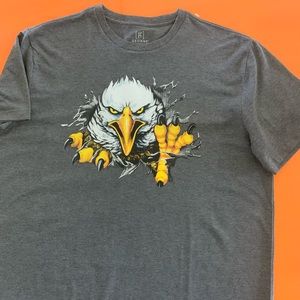 Grey t-shirt with graphic design